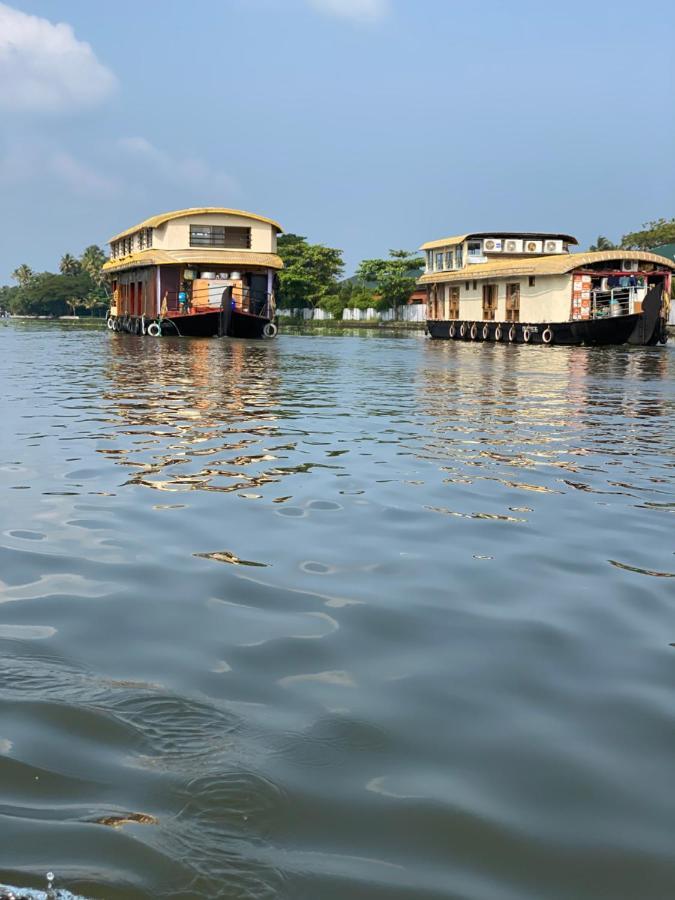 Alice Lake Promise Villa Alappuzha Buitenkant foto